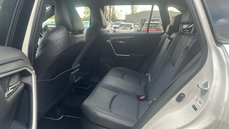 Toyota RAV4 2.5 VVT-i Hybrid Dynamic 5dr CVT Hybrid Estate